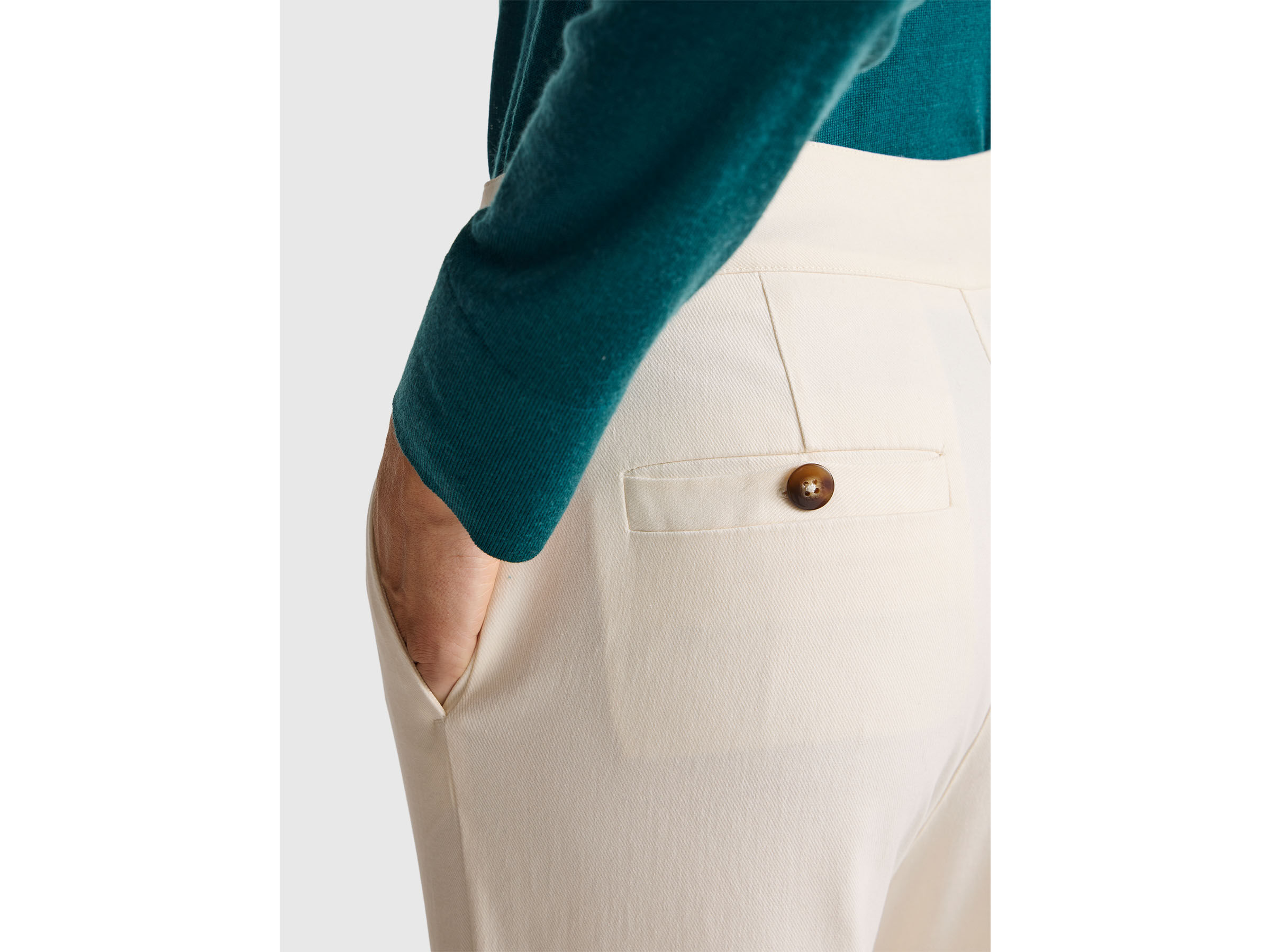 TROUSERS Damen image number 4